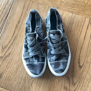 Blowfish Slip On Shoes size 8